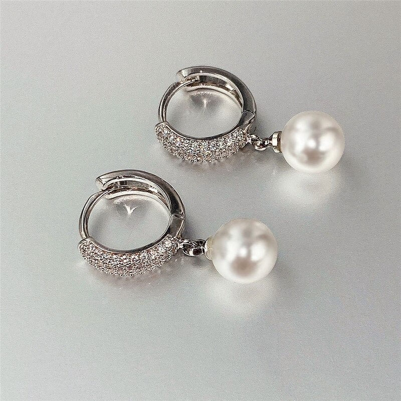 Pearl Dangle